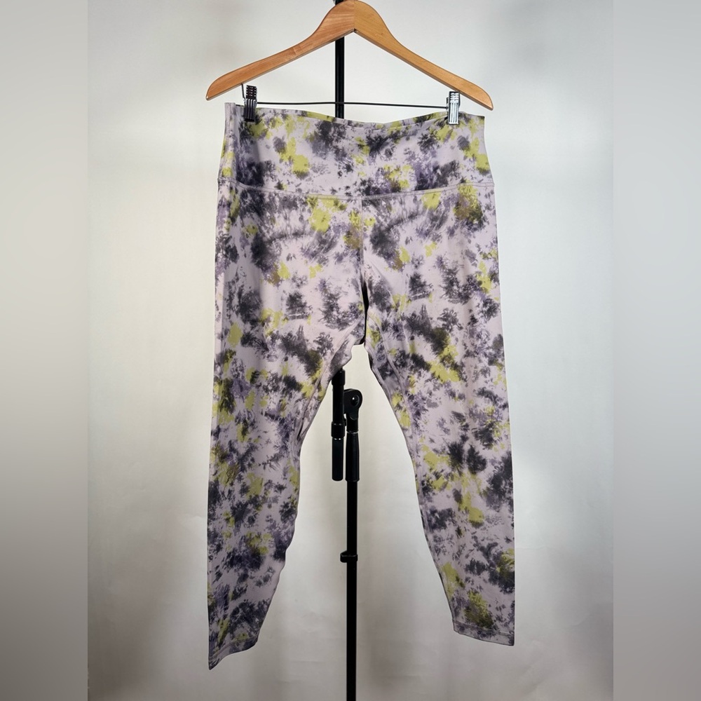 NWOT Lululemon Align High-Rise Pant 28"
Radial Tie Dye Mauve Grey Multi - Picture 5 of 9